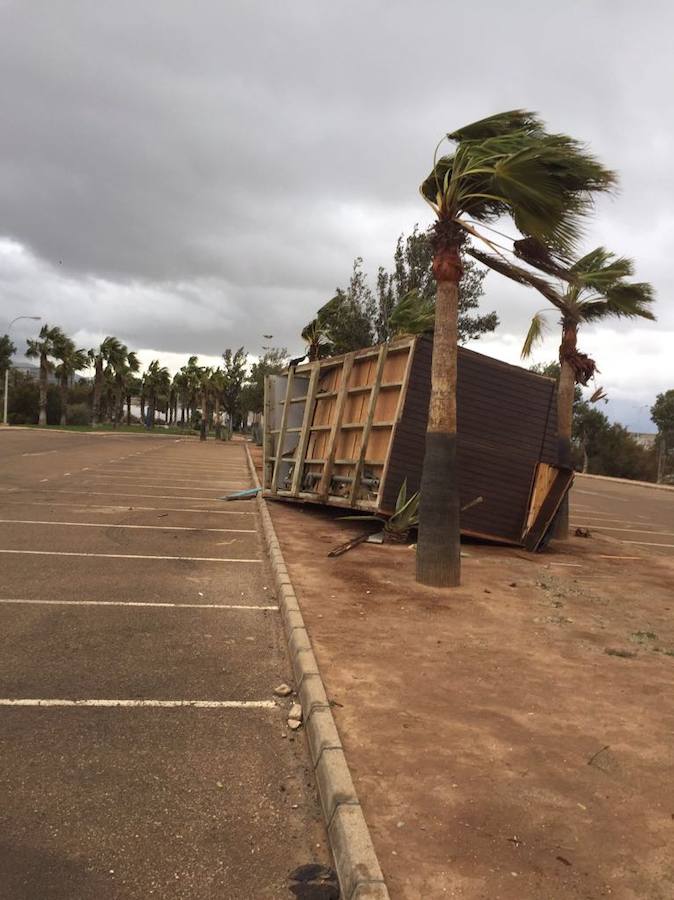 Las fotos del devastador tornado en El Ejido