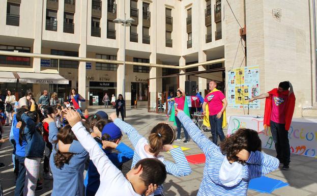 Más de 250 escolares participan el lunes en los actos de celebración del Día del Autismo en El Ejido