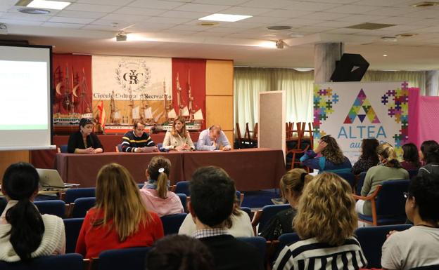 1 de cada 100 nacimientos del Hospital de Poniente es de niños con TEA