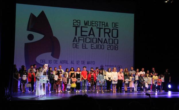 La Muestra de Teatro aficionado entrega el testigo del arte al Festival de Teatro