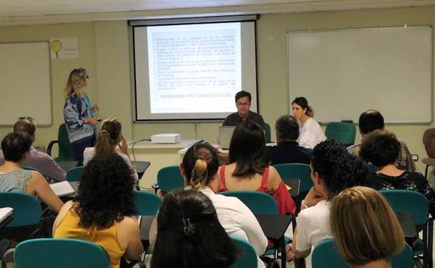 La saturación de las aulas es uno de los problemas que más preocupa al Consejo de Ampas