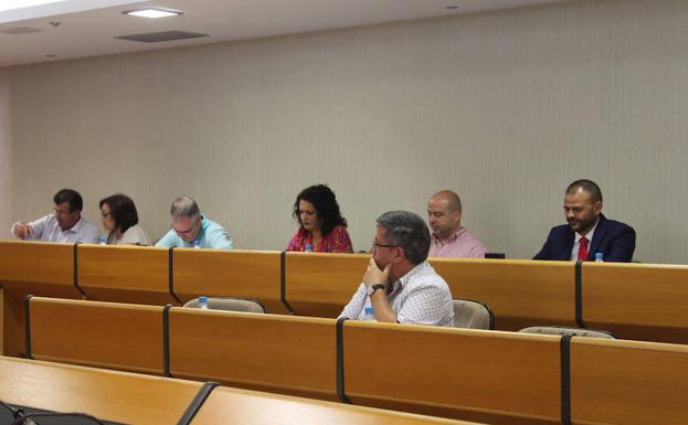 El PSOE responsabiliza al gobierno local de problemas con el agua en Matagorda