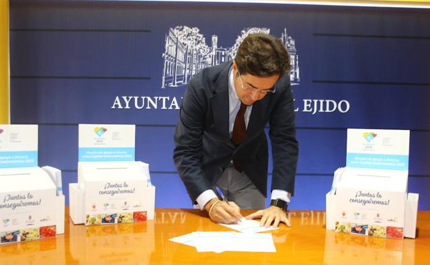Los ejidenses pueden votar por Almería como Capital Española de la Gastronomía