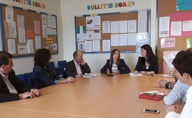 El PSOE acusa al Consistorio de la demora en la construcción de un IES en Almerimar