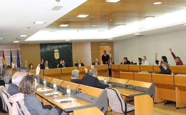El Ayuntamiento adjudica a Clece el servicio de ayuda a domicilio