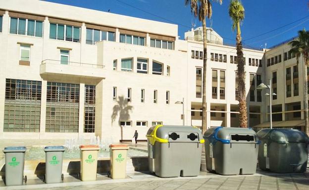 El municipio cuenta con 250 nuevos contenedores y se ampliarán tras la Navidad