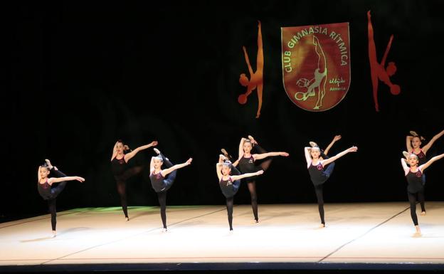 El club Rítmica El Ejido arranca temporada con una mágica gala en el Auditorio