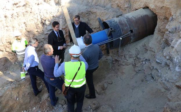 El Ayuntamiento mejora el servicio de agua potable entre Balerma y Almerimar