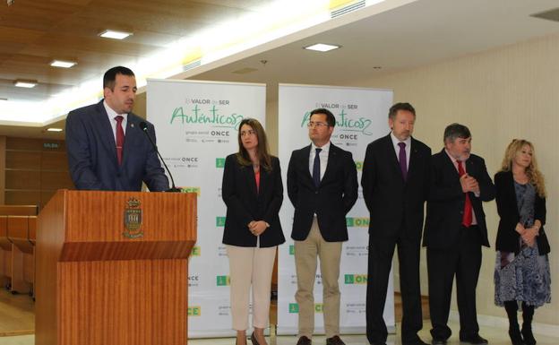 Luis Muñiz llega a la dirección de la ONCE en El Ejido para mejorar la calidad de vida de los invidentes