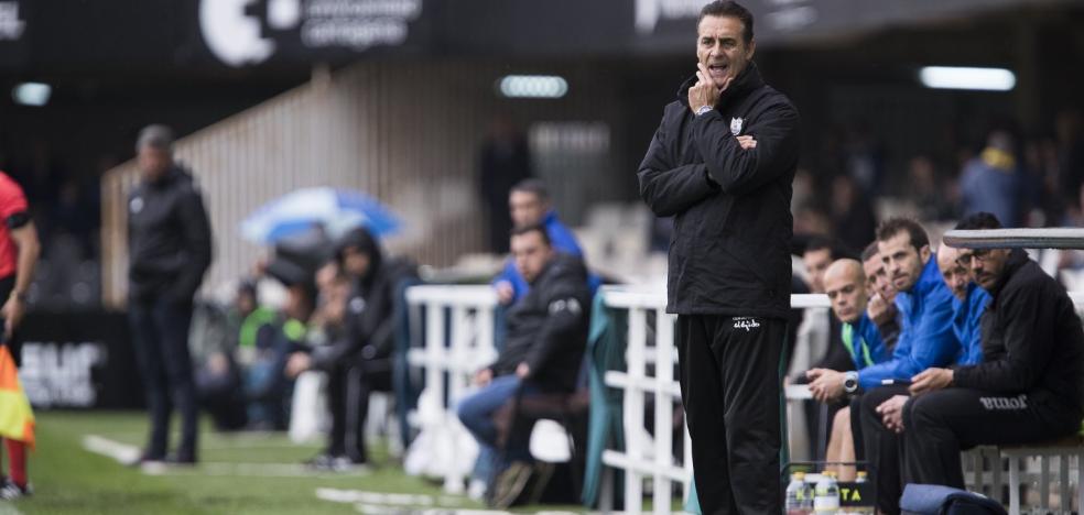 Manolo Ruiz, el tercer entrenador en ser destituido en el CD El Ejido