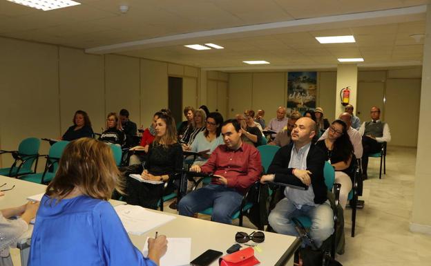 La mesa de trabajo de la discapacidad aborda el empleo como pieza clave para una plena integración