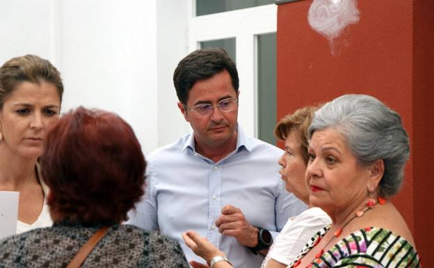 El PP presenta sus propuestas para Las Norias en el Club de la Tercera Edad