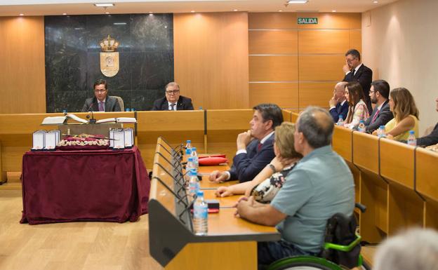 Góngora habla de un municipio que va a crecer en los próximos cuatro años en su primer discurso como nuevo alcalde