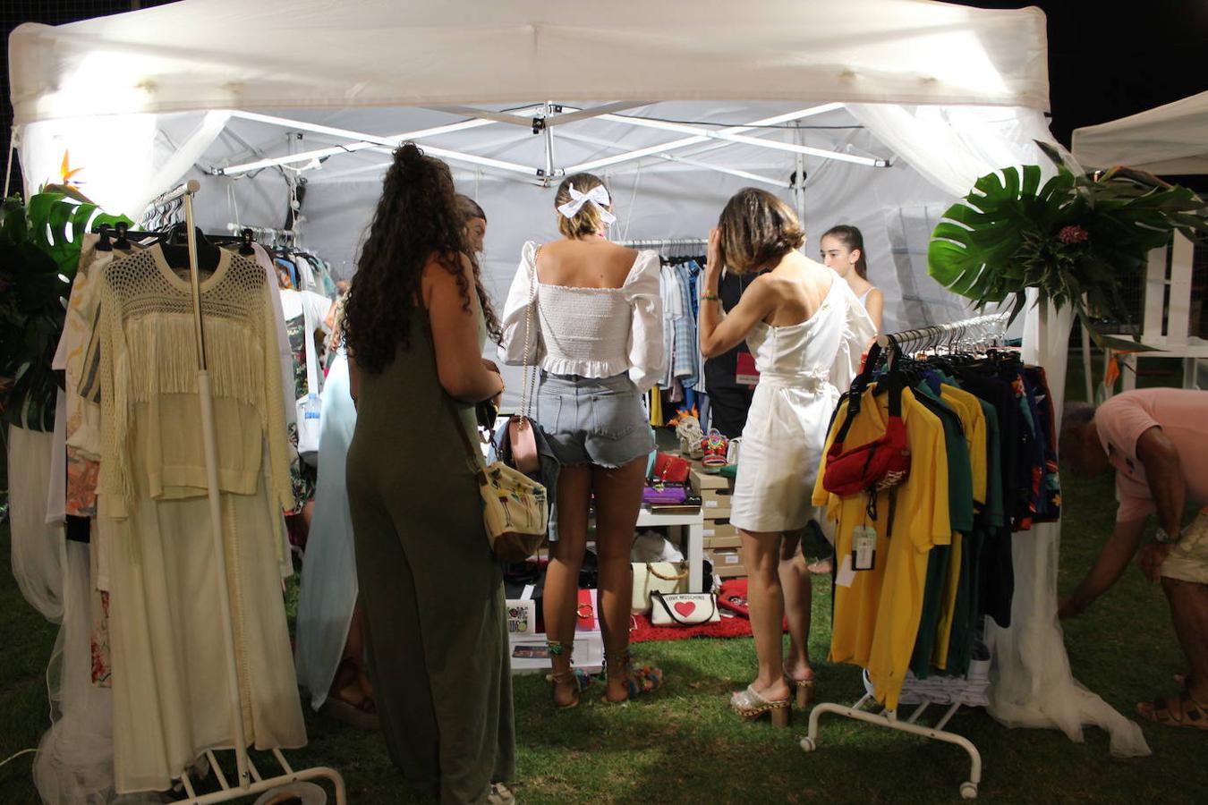 Almerimar disfruta el fin de semana de su III Sun Market