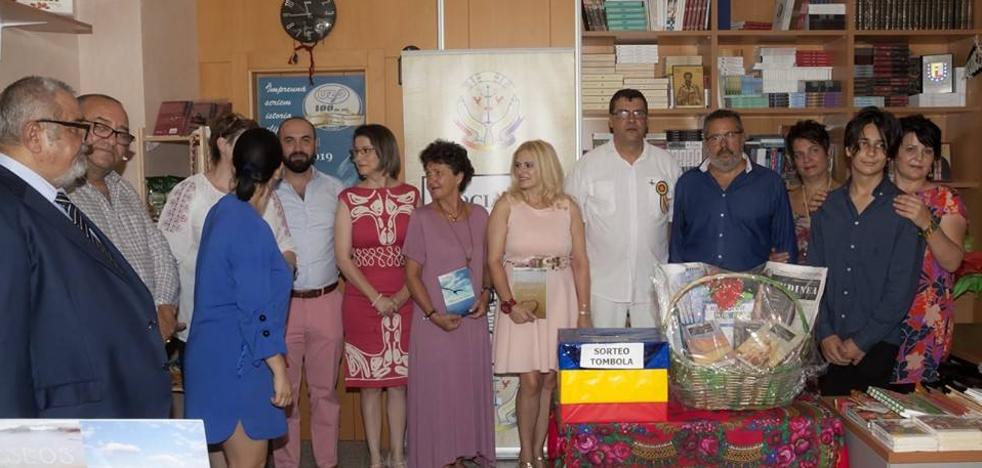 La asociación socio-cultural Romanatí inaugura su nueva sede en El Ejido