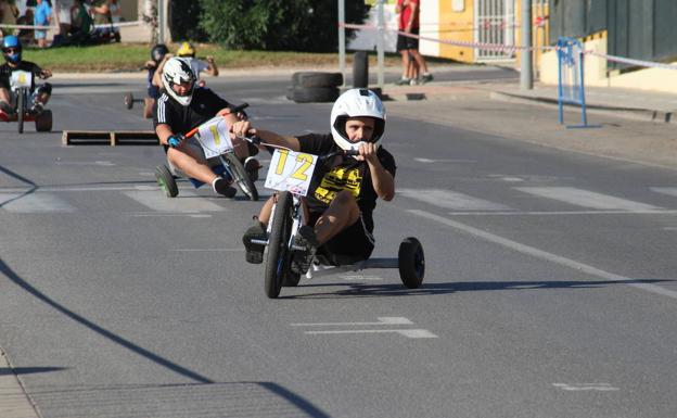 Los autos locos toman Santa María del Águila en una divertida jornada