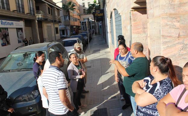 Servicios Sociales rectifica una decisión que afectaba a decenas de familias