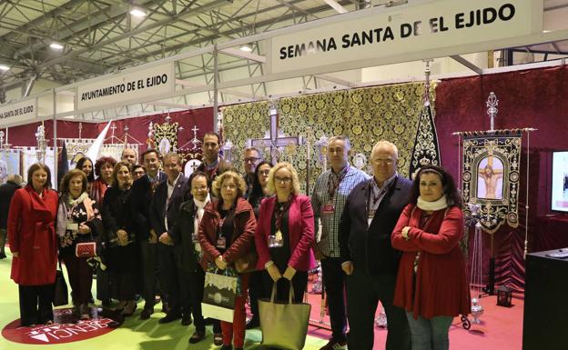 Las Cofradías y Hermandades de El Ejido, presentes en la I Feria 'Esencia Cofrade'