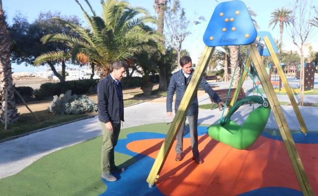 El Ayuntamiento de El Ejido moderniza y amplía el parque de Levante de Almerimar