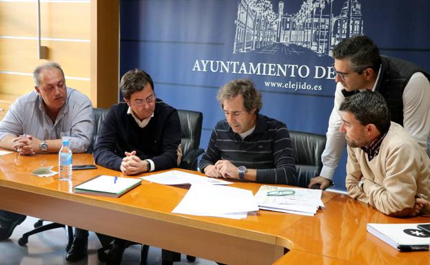 El gobierno local inicia los trámites para nuevos parques en El Ejido