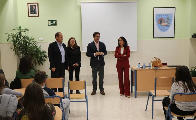 Los centros educativos de El Ejido celebran el Día de la Constitución