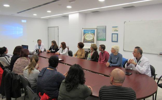 El Hospital de Poniente organiza una jornada de puertas abiertas en el Día del Voluntario