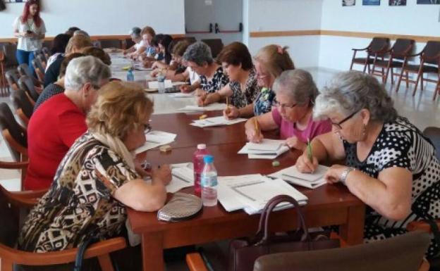 El Ayuntamiento destina 24.000 euros a ayudas a los clubes de mayores
