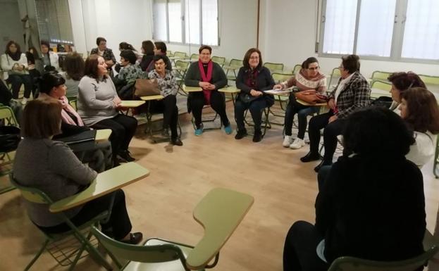 Alfiel pone en marcha un programa de terapia de autoestima y autonomía