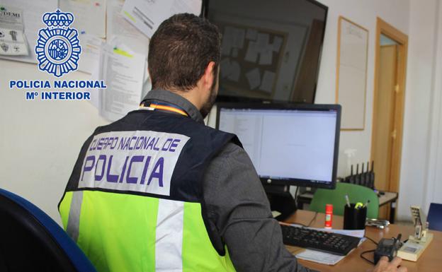 Tres detenidos y 58 investigados en El Ejido por falsificar documentación