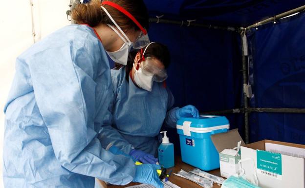 Salud realiza test rápidos a todos los mayores y trabajadores de las residencias de El Ejido