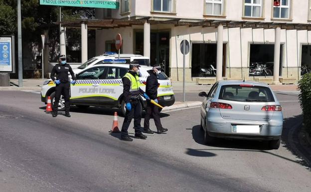 Policía Local de El Ejido intensifica los dispositivos de control durante el puente