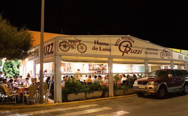 El Ayuntamiento de El Ejido permitirá ampliar el tamaño de las terrazas a la hostelería