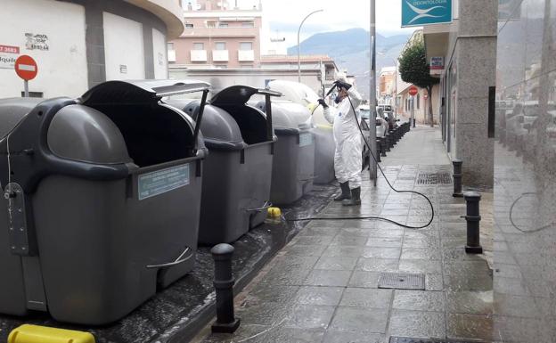 El Ayuntamiento incrementa el servicio de limpieza viaria durante la crisis sanitaria de la Covid-19