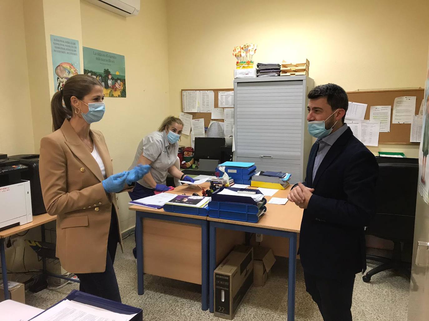 El Ejido refuerza las tareas de limpieza y desinfección de los centros educativos