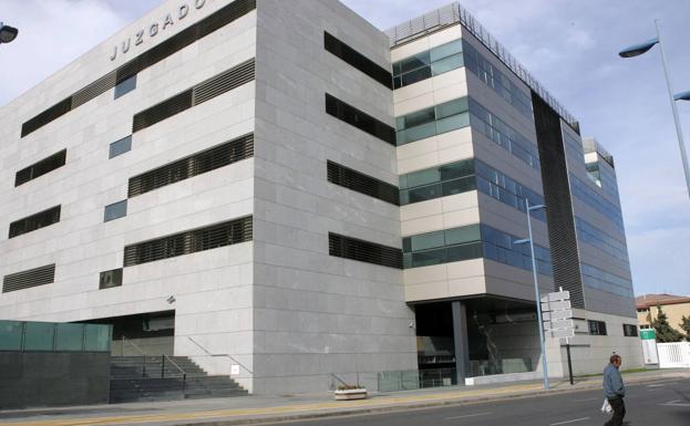 Condenado a prisión y a ser expulsado de España por participar en un atraco en El Ejido