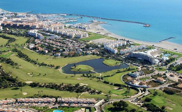 El Ayuntamiento promociona las bondades turísticas del municipio bajo el lema 'Esto es El Ejido, Vívelo pronto este verano'