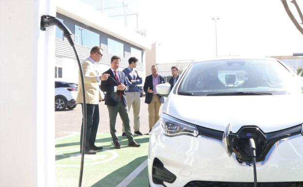 El Ayuntamiento se sube al vehículo eléctrico hacia un futuro más sostenible
