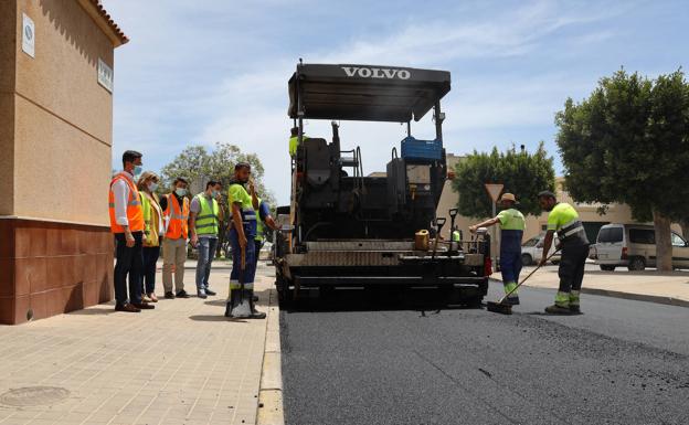 El gobierno local ejecuta obras de mejora en 29 calles de Ejido Norte