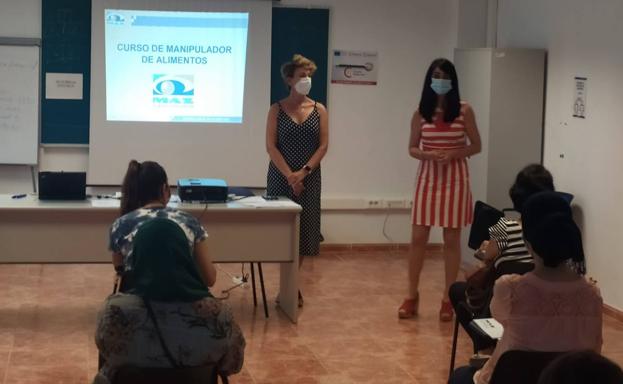 Servicios Sociales organiza varios cursos de 'Manipulador de Alimentos'