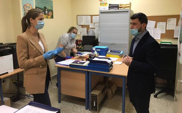El Ayuntamiento de El Ejido activa un plan de refuerzo de limpieza para los colegios