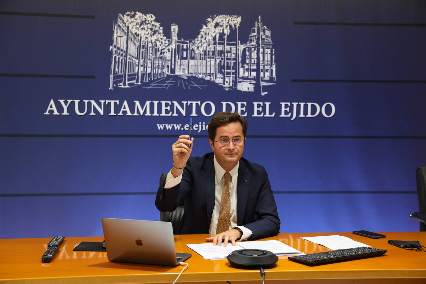 PP y Vox piden en una moción, freno a la inmigración ilegal