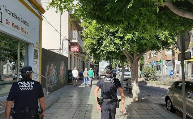 La Policía Local de El Ejido impone 20 multas a personas y 10 a establecimientos