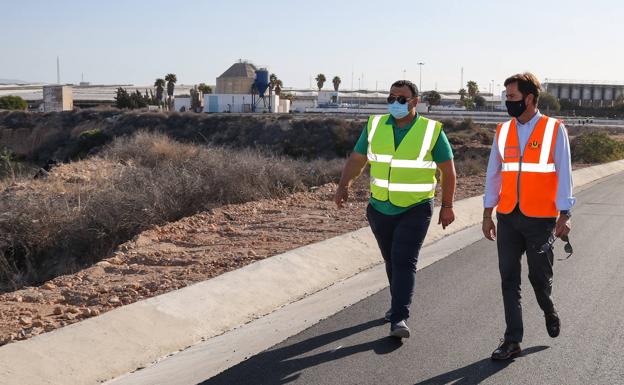 El Ayuntamiento abre a la circulación el Camino de la Depuradora tras su renovación