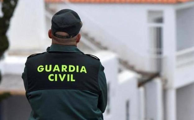 Detenido en El Ejido un miembro de una banda acusa de introducir hachís por mar