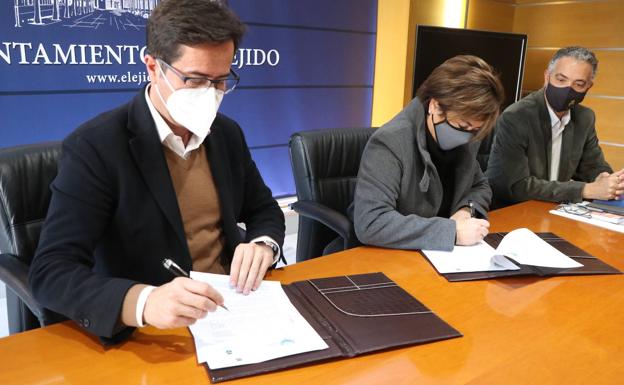 Ayuntamiento y Colegio Oficial de Veterinarios sellan su colaboración
