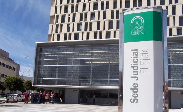 Detenida la cuidadora de una mujer discapacitada y su cómplice por un supuesto robo de 25.000 euros