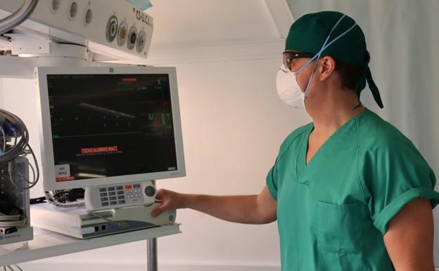 Sello almeriense en el primer postgrado nacional sobre pacientes graves de covid