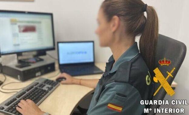 Destenido un hombre por hacerse pasar por empleado de la Junta de Andalucía para reclamar dinero