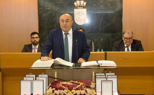 Bonilla renuncia a su acta de concejal de El Ejido y se está pensando abandonar Vox