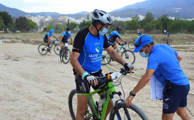 El Día de la Bicicleta recorre este fin de semana los núcleos de Almerimar y Balerma